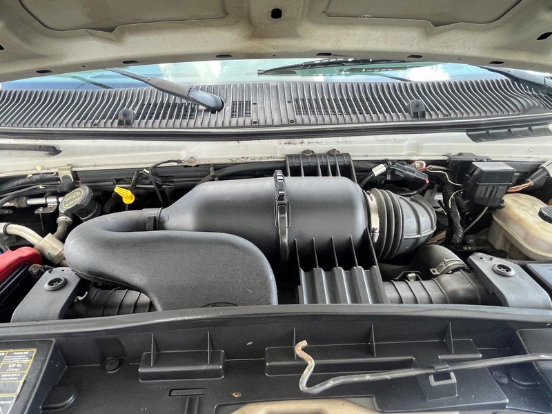 Used 2008 Ford E-350 and Econoline 350 XLT RWD image 10