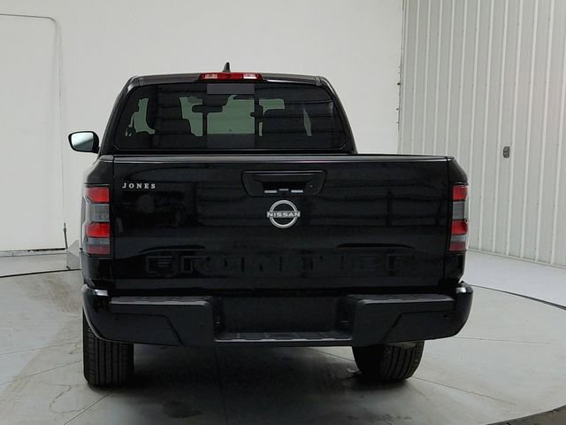 Used 2025 Nissan Frontier SV image 6