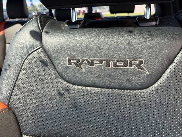 Used 2018 Ford F150 Raptor w/ Equipment Group 802A Luxury AWD/4WD image 35