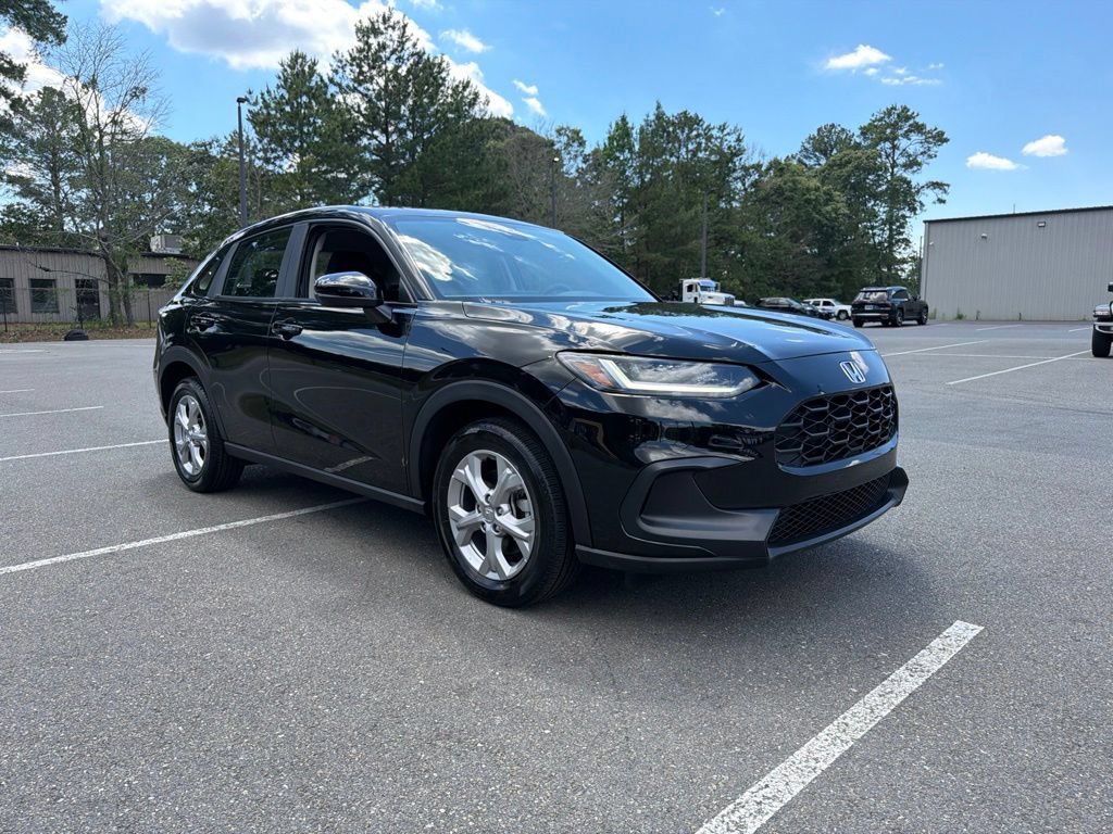 Used 2025 Honda HR-V LX image 4