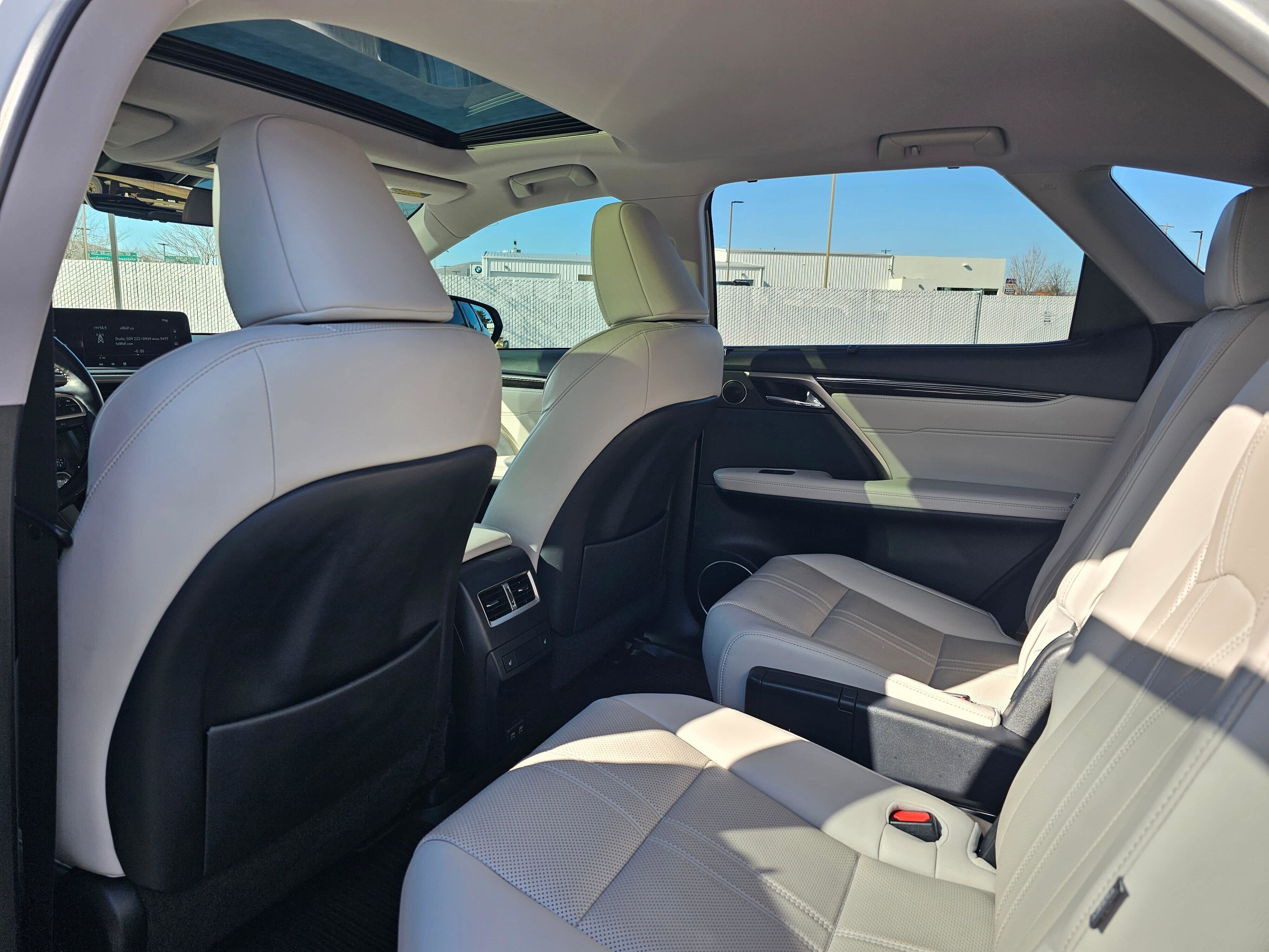 Used 2020 Lexus RX 350L Luxury w/ Accessory Package image 12