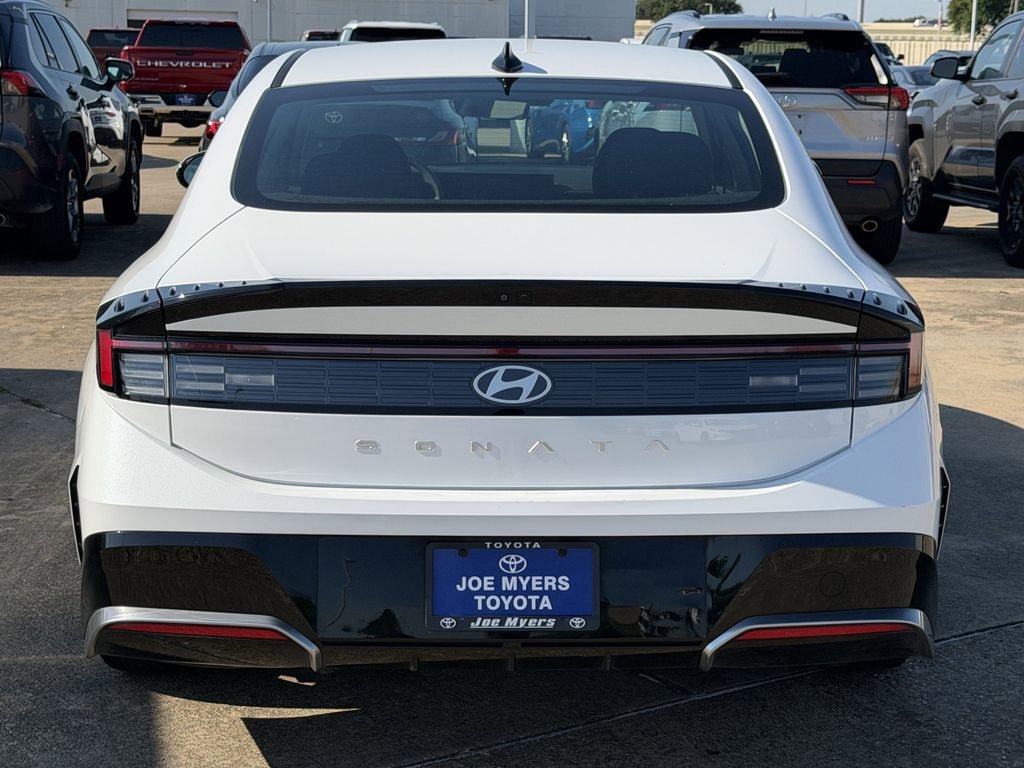 Used 2025 Hyundai Sonata SEL FWD image 8