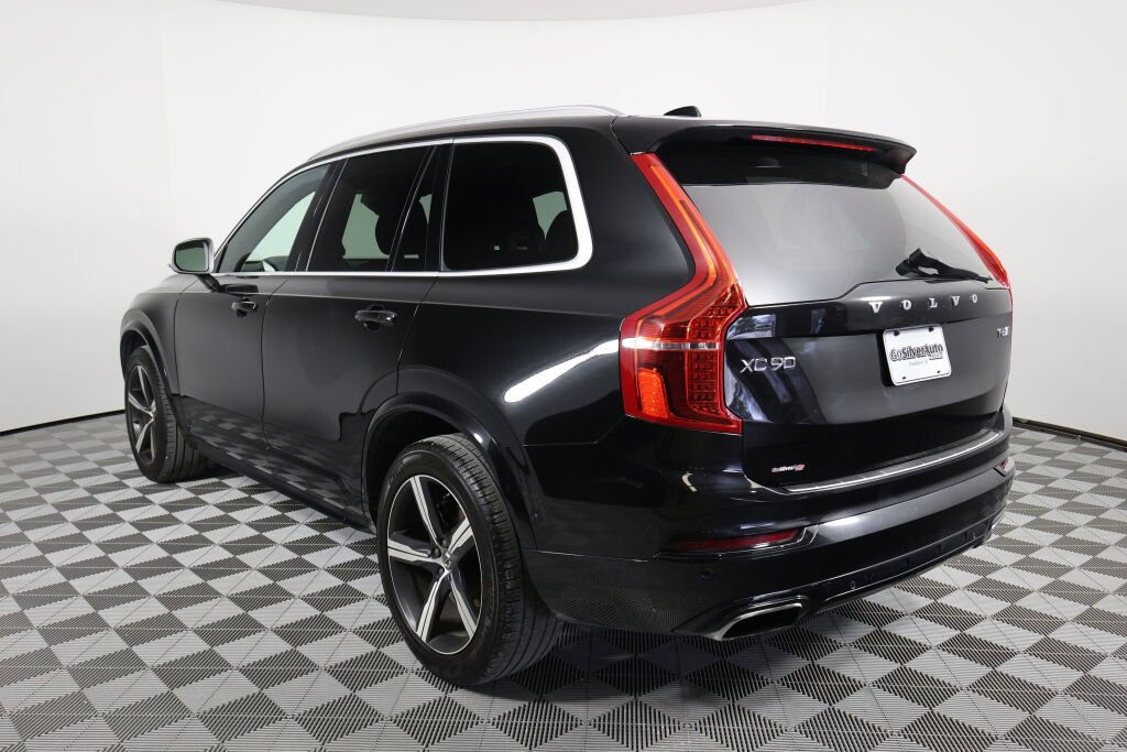 Used 2016 Volvo XC90 T6 R-Design w/ Vision Package AWD/4WD image 4