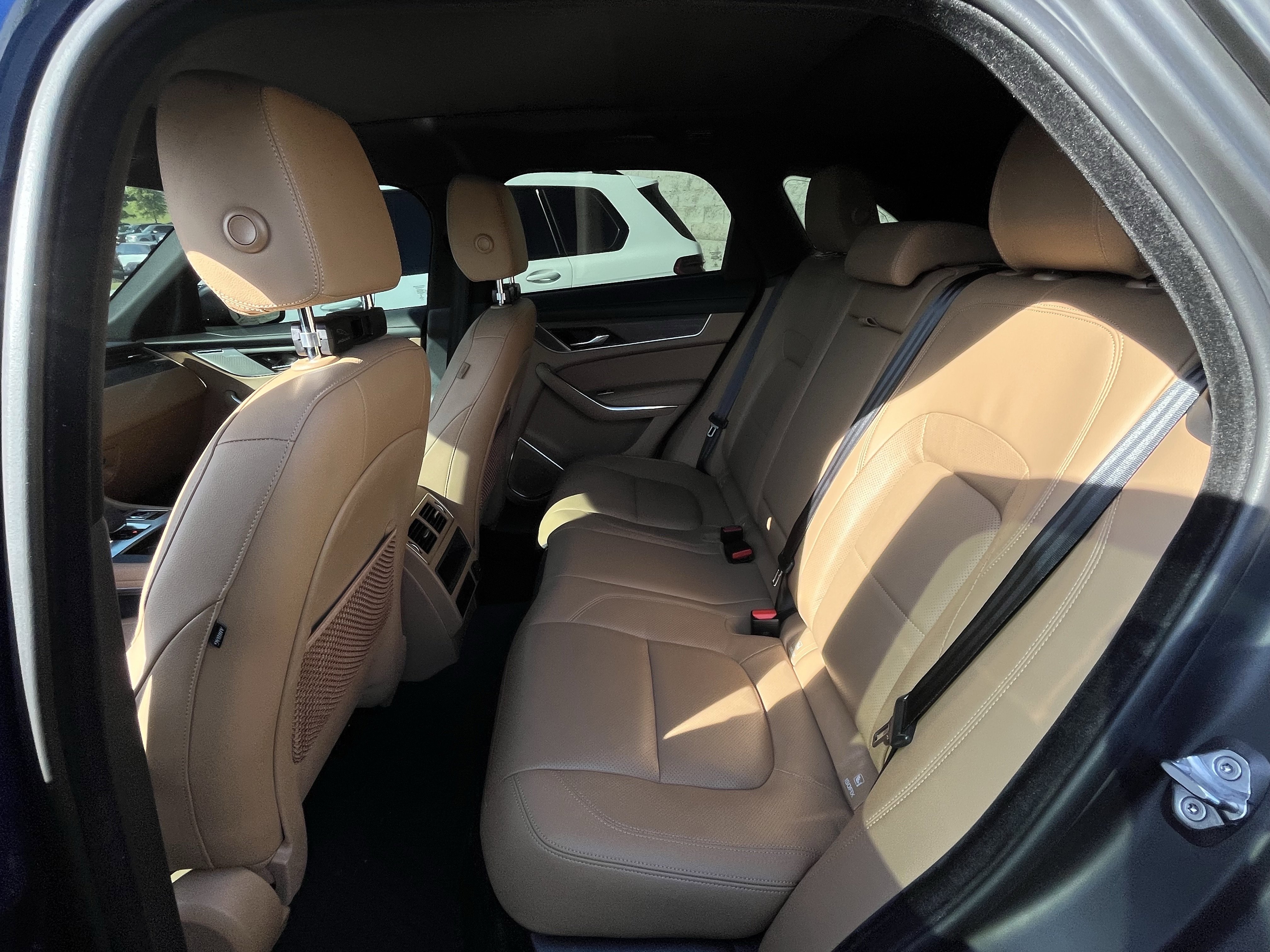 Used 2023 Jaguar F-PACE S AWD/4WD image 28