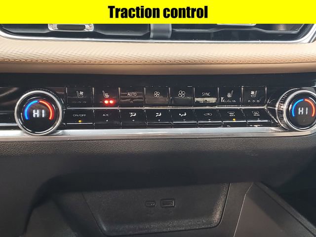 Used 2025 Chevrolet Equinox ACTIV w/ Safety and Technology Package image 19