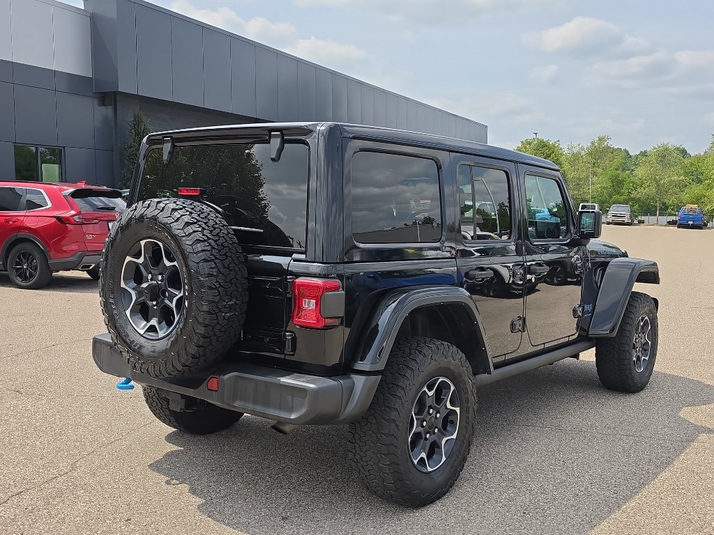 Used 2023 Jeep Wrangler Unlimited Rubicon 4xe w/ Cold Weather Group AWD/4WD image 7