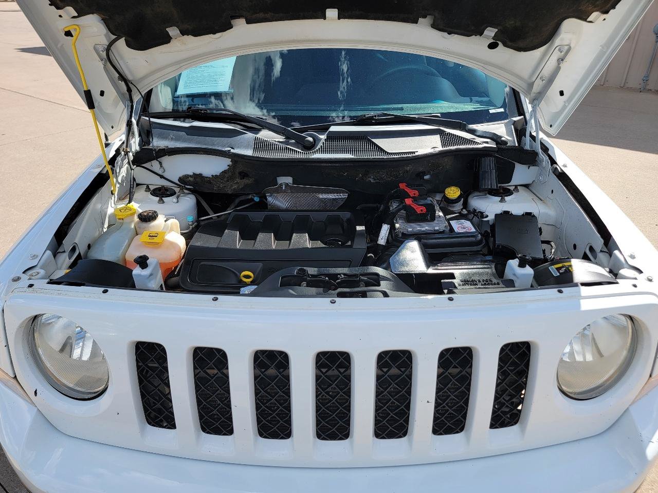 Used 2016 Jeep Patriot Sport w/ Power Value Group AWD/4WD image 20