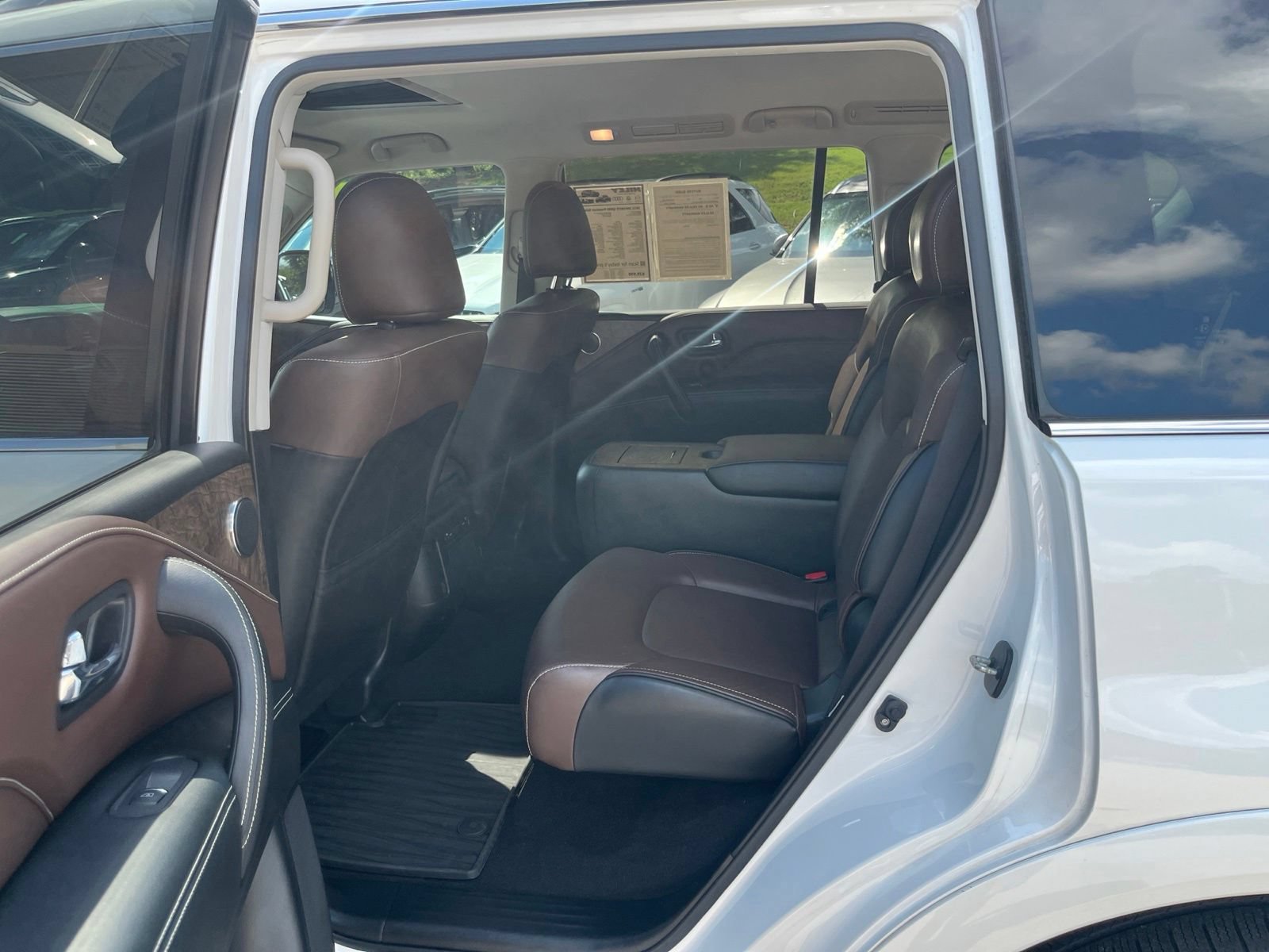 Used 2021 INFINITI QX80 Premium Select w/ All-Season Package RWD image 29