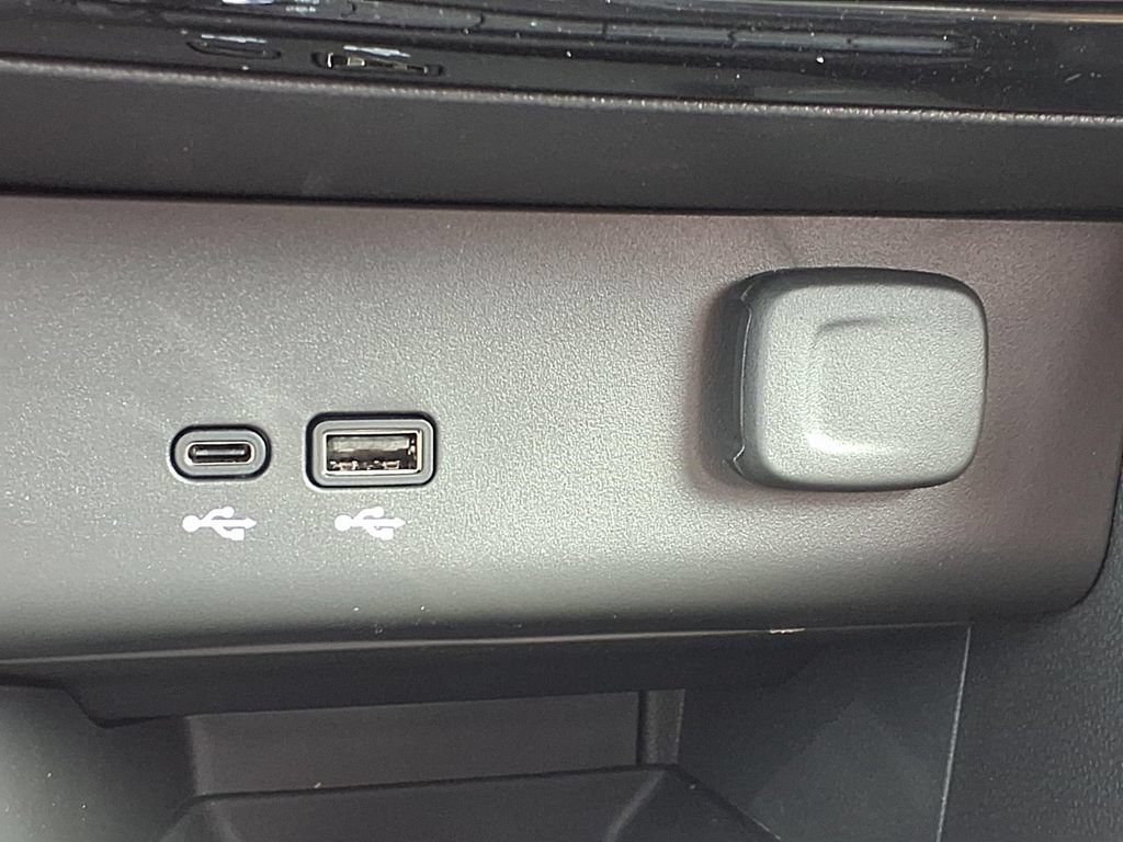 New 2026 Buick Encore GX Sport Touring w/ Comfort Package FWD image 6