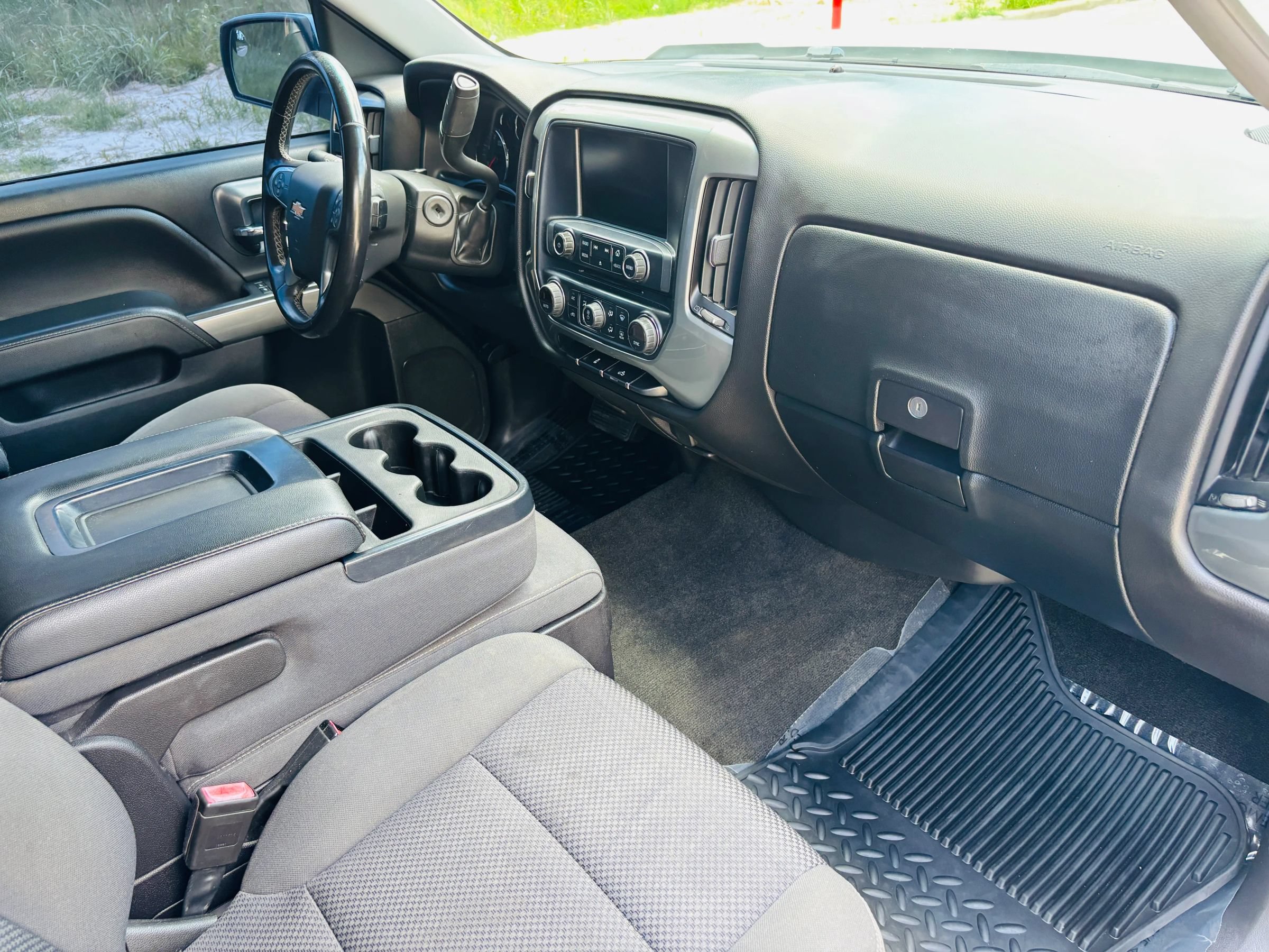 Used 2018 Chevrolet Silverado 1500 LT w/ LT Eassist Package RWD image 29