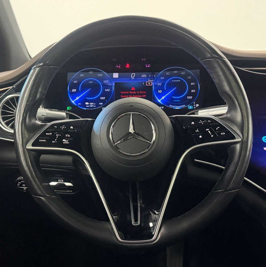 Used 2022 Mercedes-Benz EQS 580 4MATIC Sedan w/ Exclusive Trim Package image 15