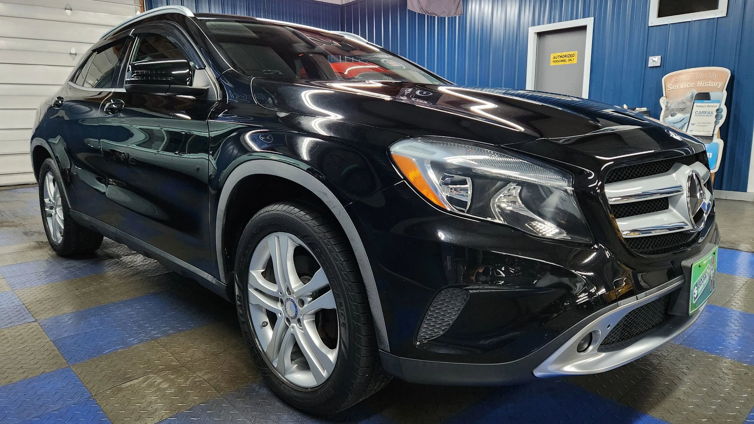 Used 2015 Mercedes-Benz GLA 250 4MATIC image 2