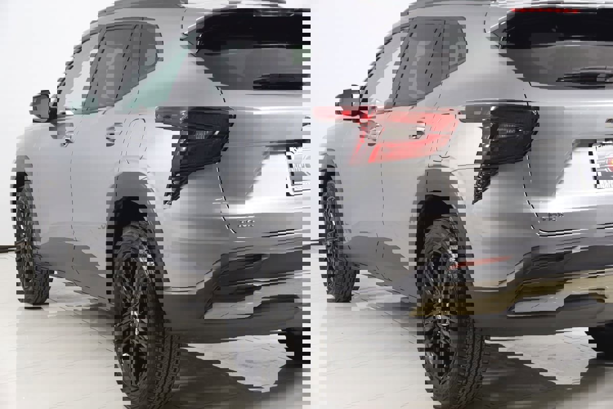 Used 2024 Chevrolet Trax ACTIV w/ Sunroof Package image 26