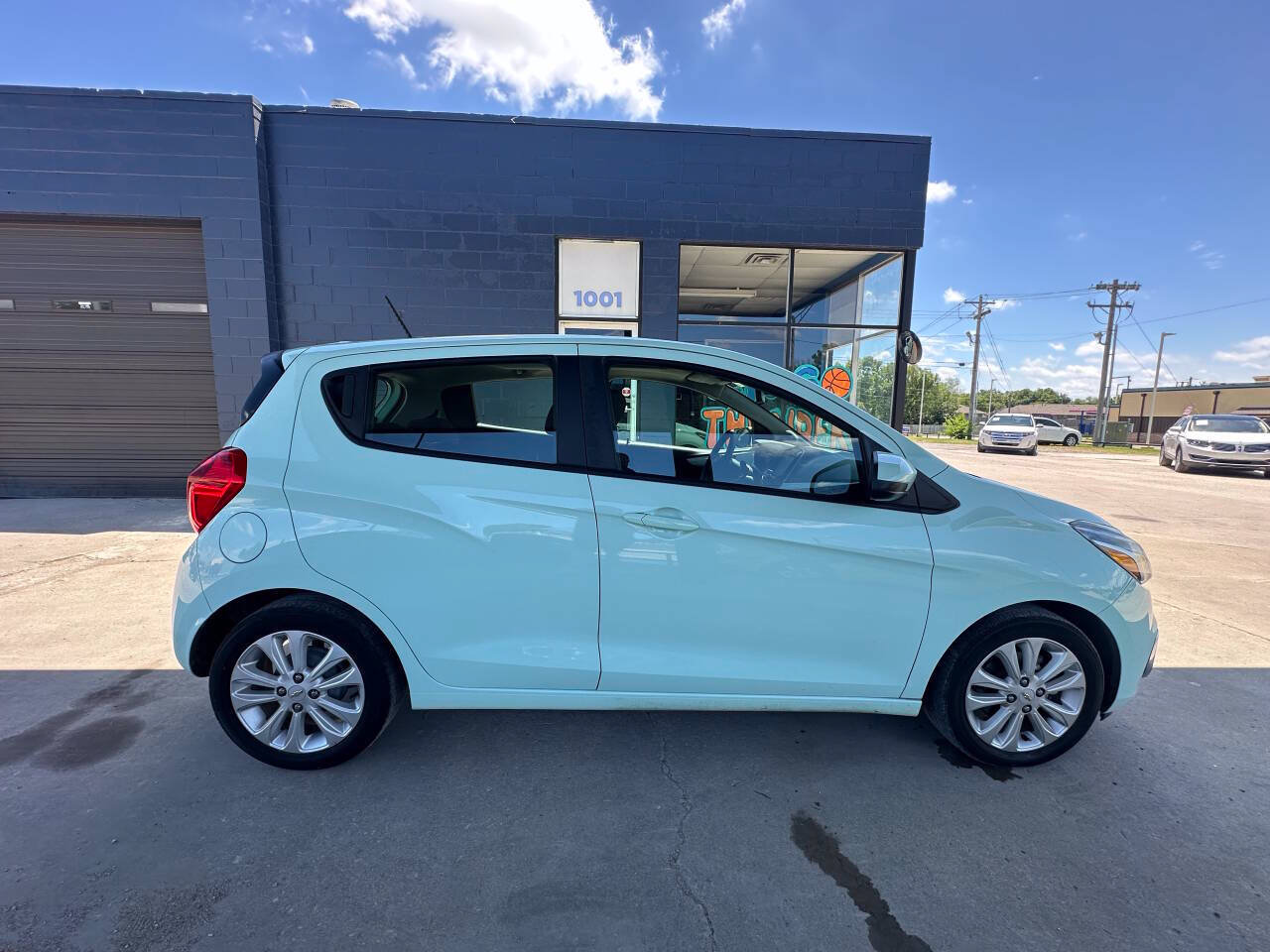Used 2018 Chevrolet Spark LT FWD image 9