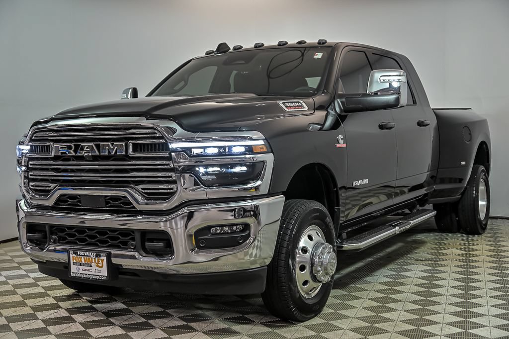 Used 2025 RAM 3500 Laramie AWD/4WD image 5