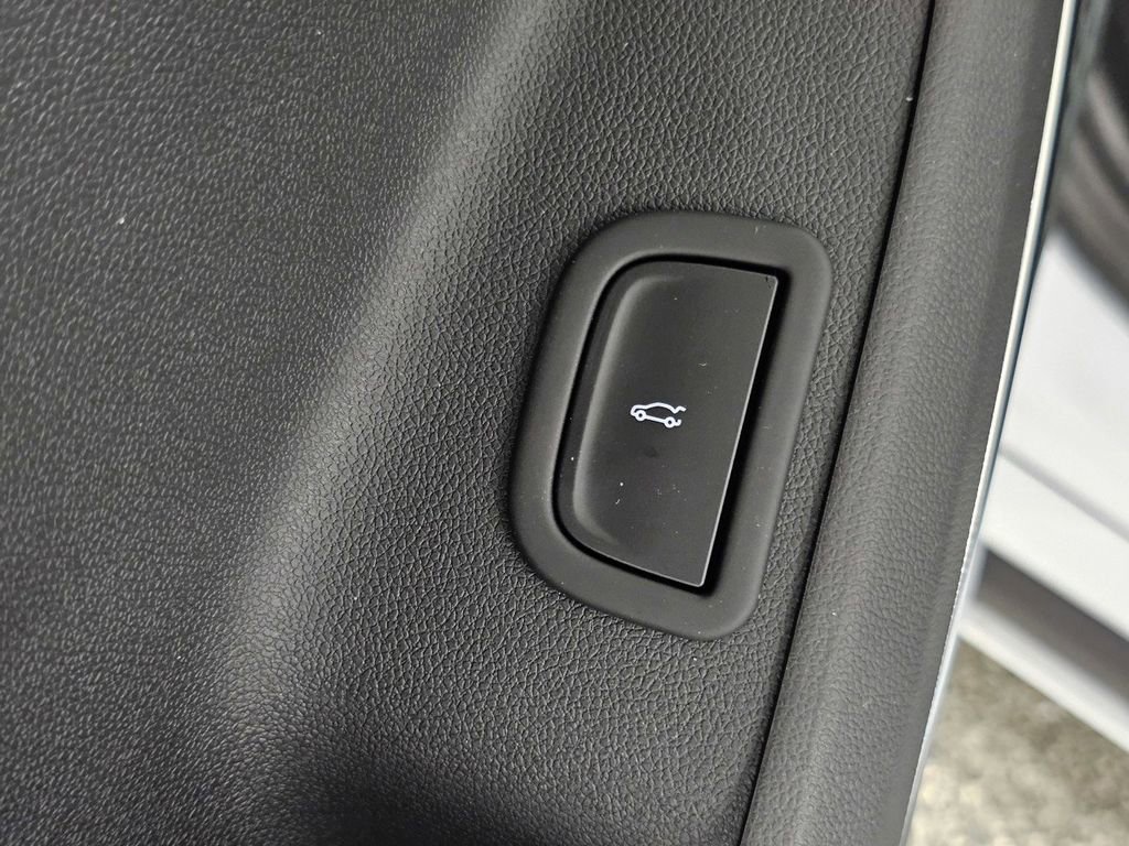 New 2026 Buick Enclave Avenir w/ Super Cruise Package image 32