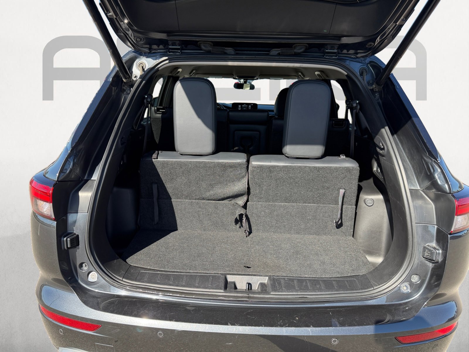 Used 2024 Mitsubishi Outlander SE image 13