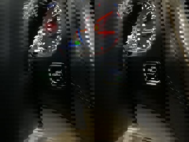 Certified 2021 GMC Acadia Denali w/ Denali Ultimate Package image 17