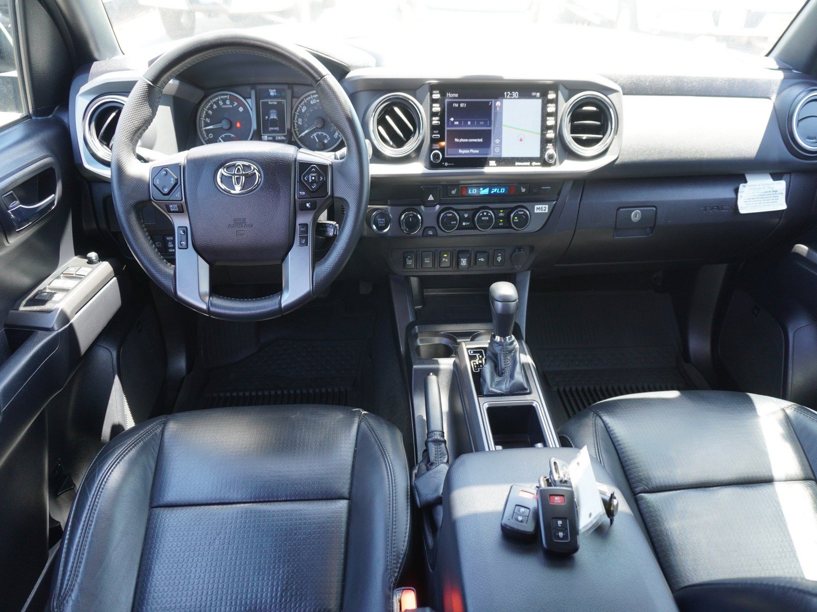 Used 2021 Toyota Tacoma TRD Off-Road w/ TRD Premium Off Road Package AWD/4WD image 2