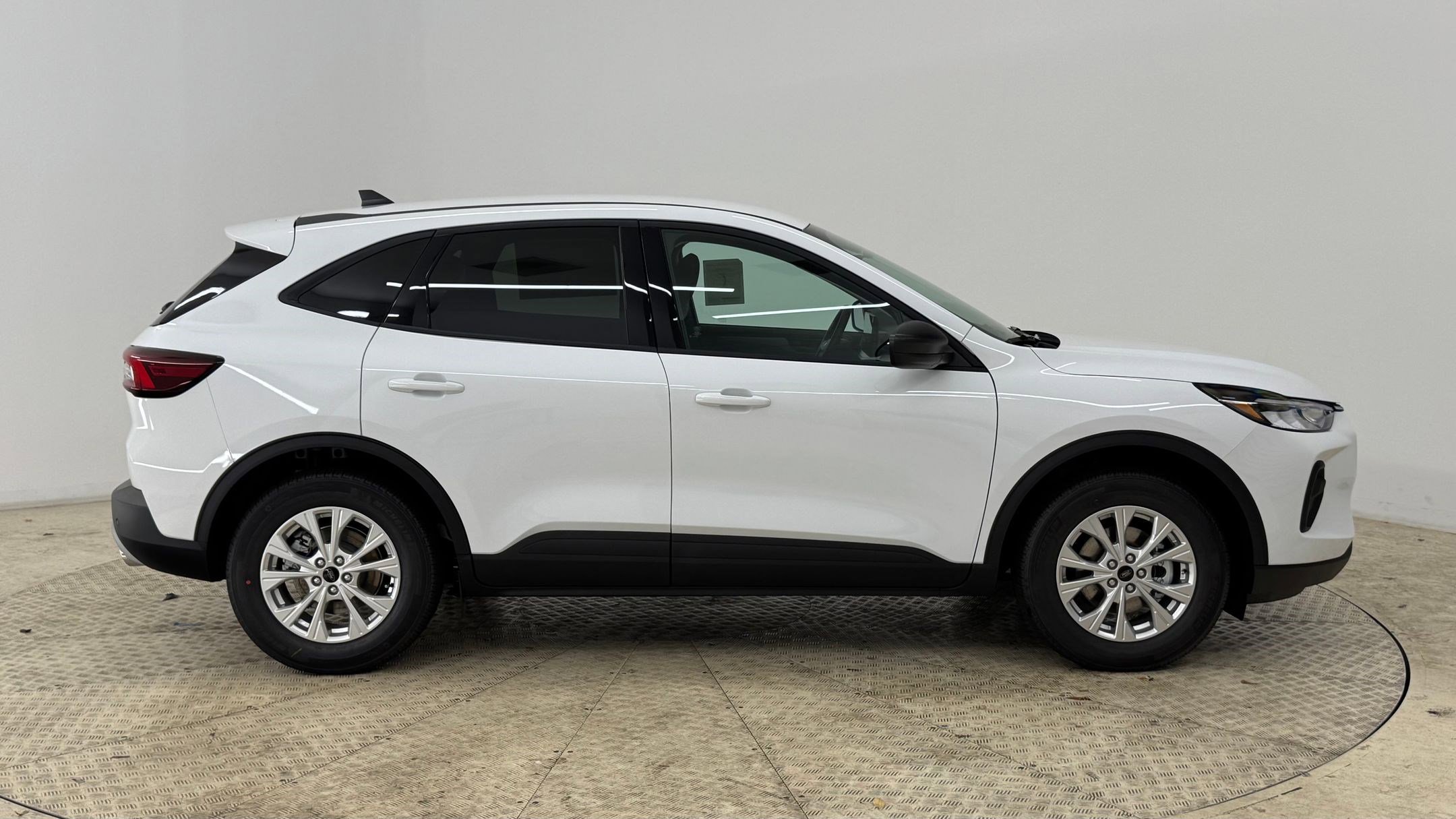 New 2026 Ford Escape Active w/ Tech Pack #1 FWD image 8