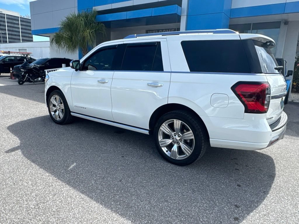 Used 2023 Ford Expedition Platinum AWD/4WD image 6