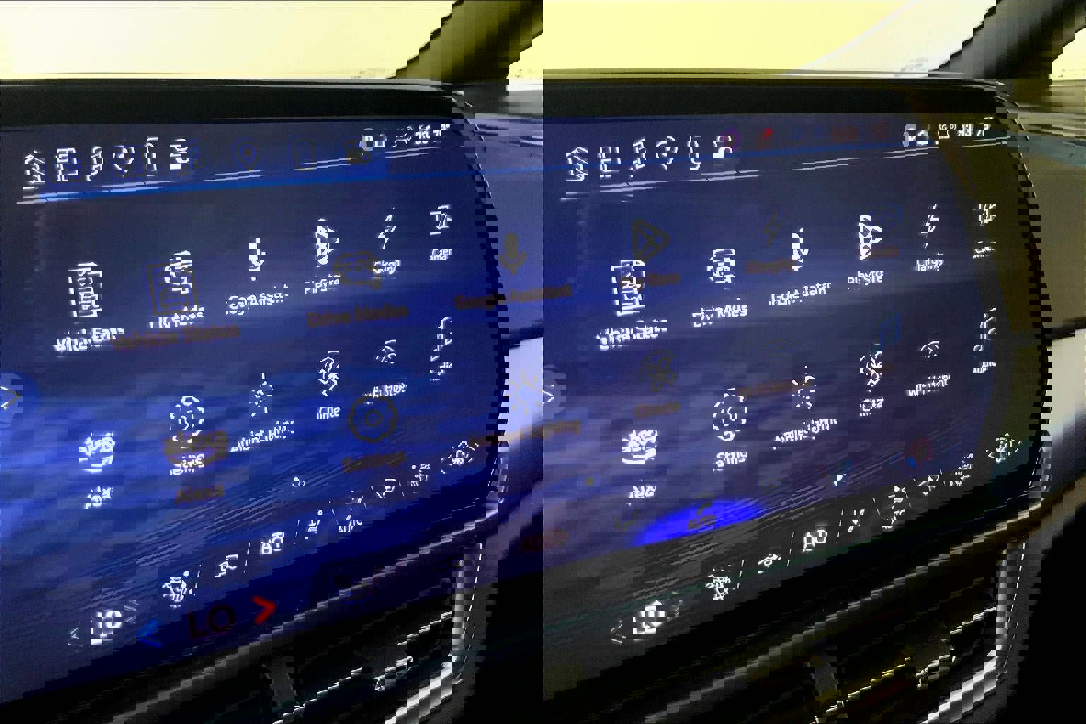 Used 2025 Chevrolet Equinox EV LT w/ Convenience Package FWD image 6