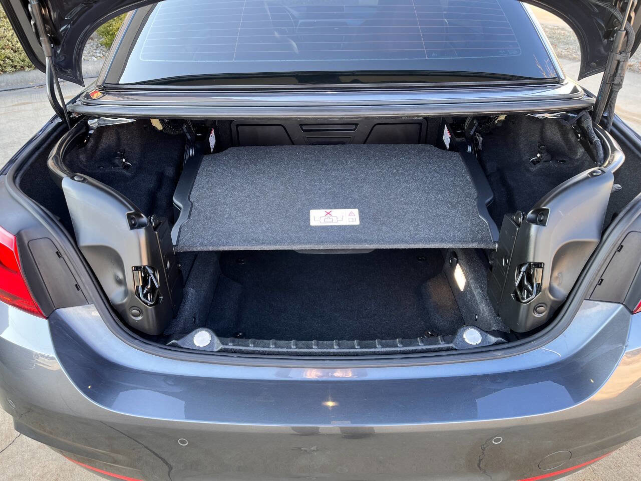 Used 2018 BMW 440i xDrive Convertible image 24