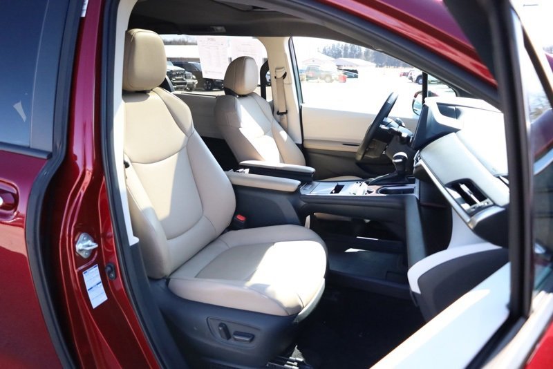 Used 2022 Toyota Sienna XLE image 31