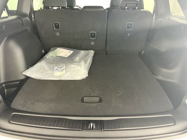 New 2025 Jeep Grand Cherokee Laredo image 28