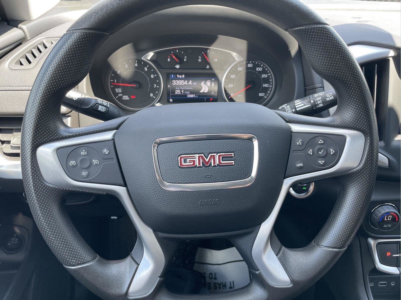 Used 2023 GMC Terrain SLE w/ Driver Convenience Package AWD/4WD image 26