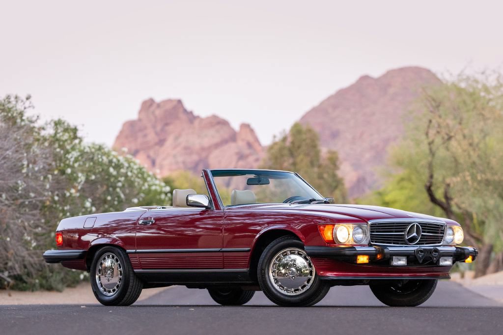 Used 1989 Mercedes-Benz 560 SL image 1
