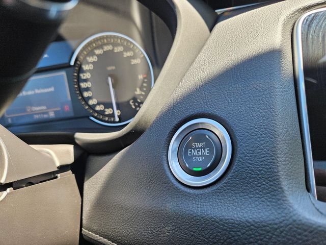 Used 2023 Cadillac XT4 Premium Luxury w/ Sun And Sound Package AWD/4WD image 39