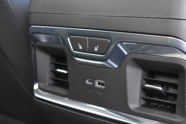 New 2026 Chevrolet Silverado 1500 LTZ w/ LTZ Premium Package image 18