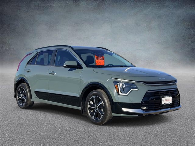 Used 2025 Kia Niro SX image 1