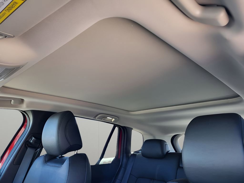 Used 2025 MAZDA CX-50 AWD 2.5 Hybrid w/ Premium Pkg image 16