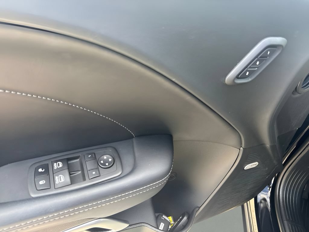 Used 2022 Dodge Challenger GT w/ Plus Package RWD image 17