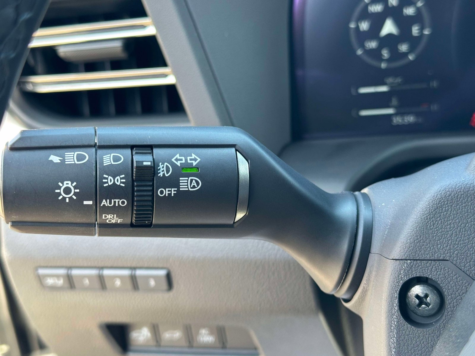 Used 2025 Lexus GX 550 image 18