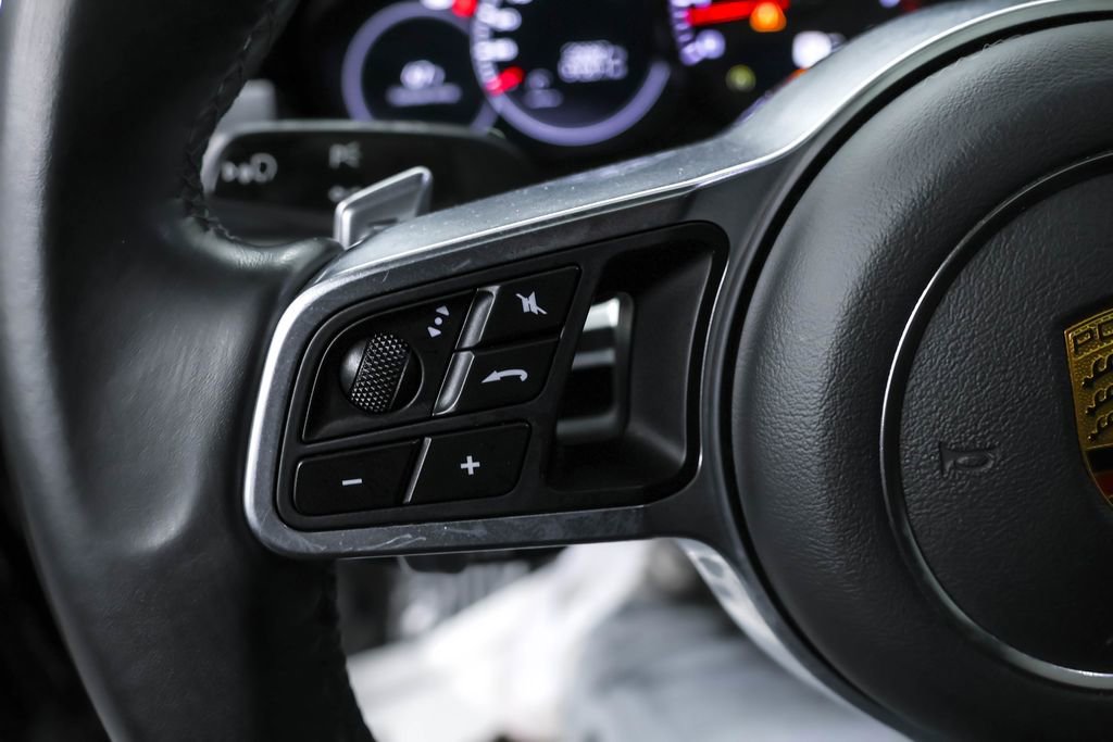 Used 2022 Porsche Cayenne AWD/4WD image 20