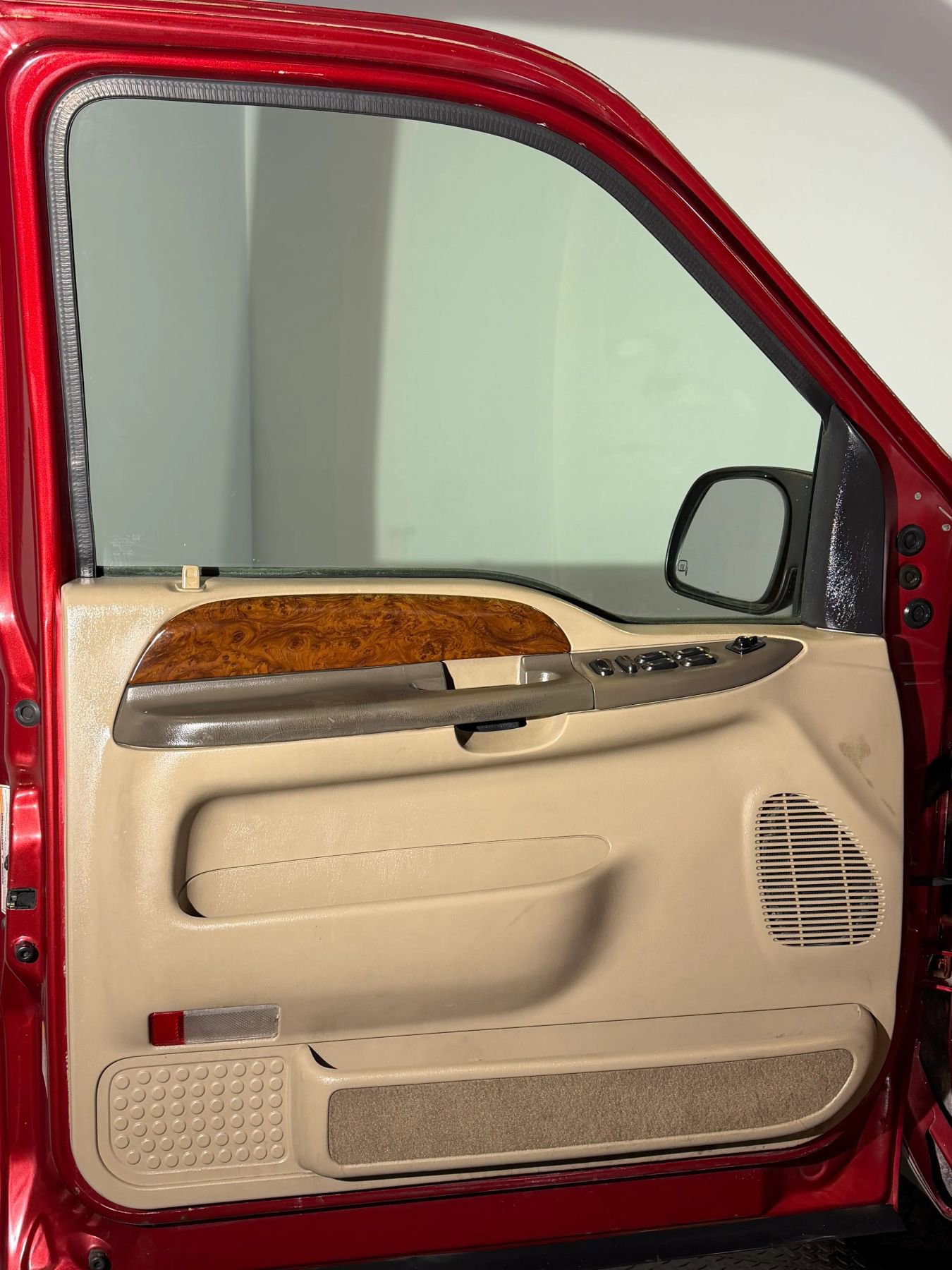 Used 2000 Ford Excursion Limited image 13