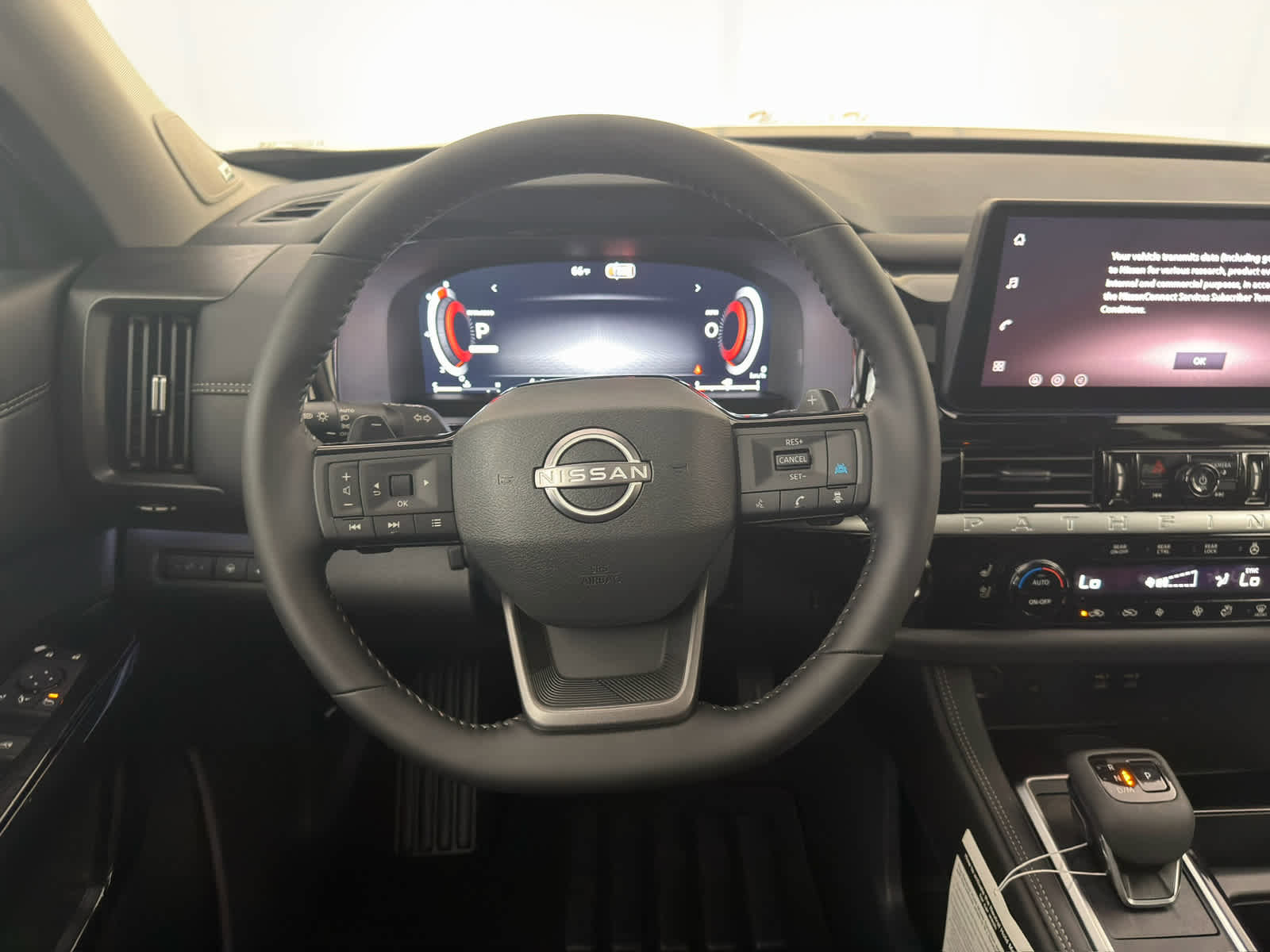 New 2026 Nissan Pathfinder Platinum image 18