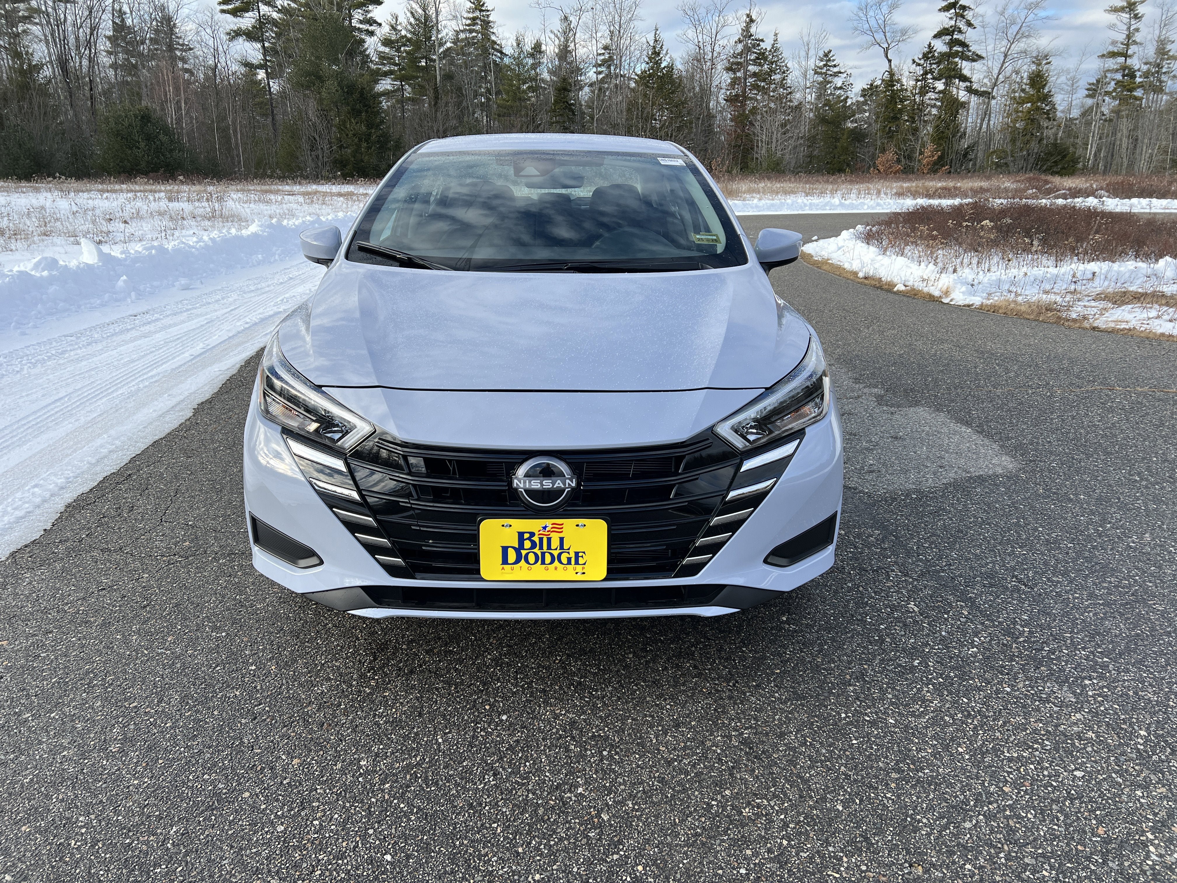 New 2025 Nissan Versa SV w/ Trunk Package FWD image 10