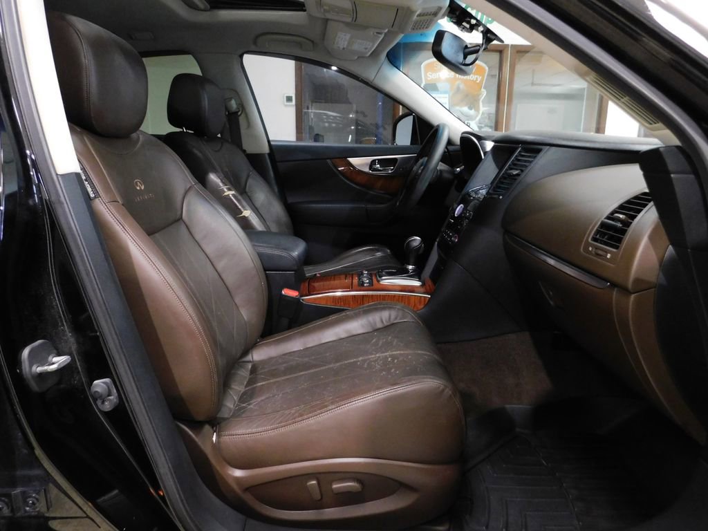 Used 2010 INFINITI FX35 AWD w/ Technology Pkg image 95