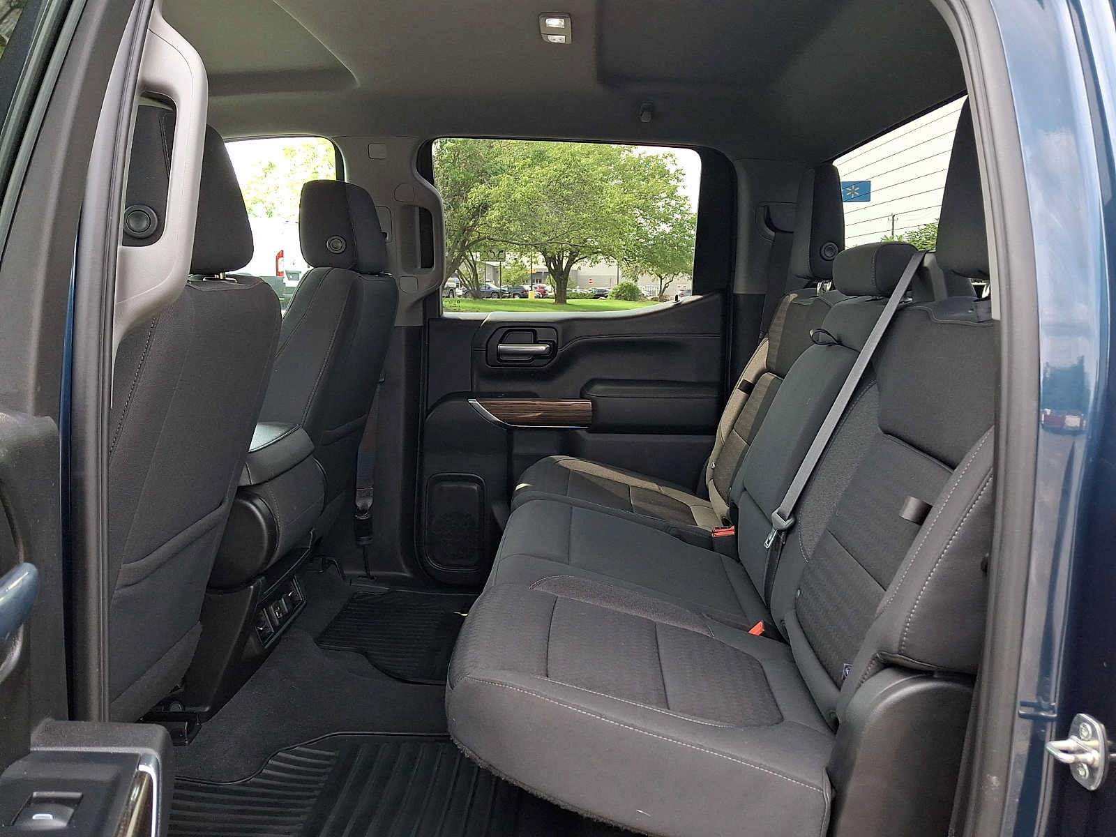 Used 2021 Chevrolet Silverado 1500 RST w/ Z71 Off-Road Package AWD/4WD image 10