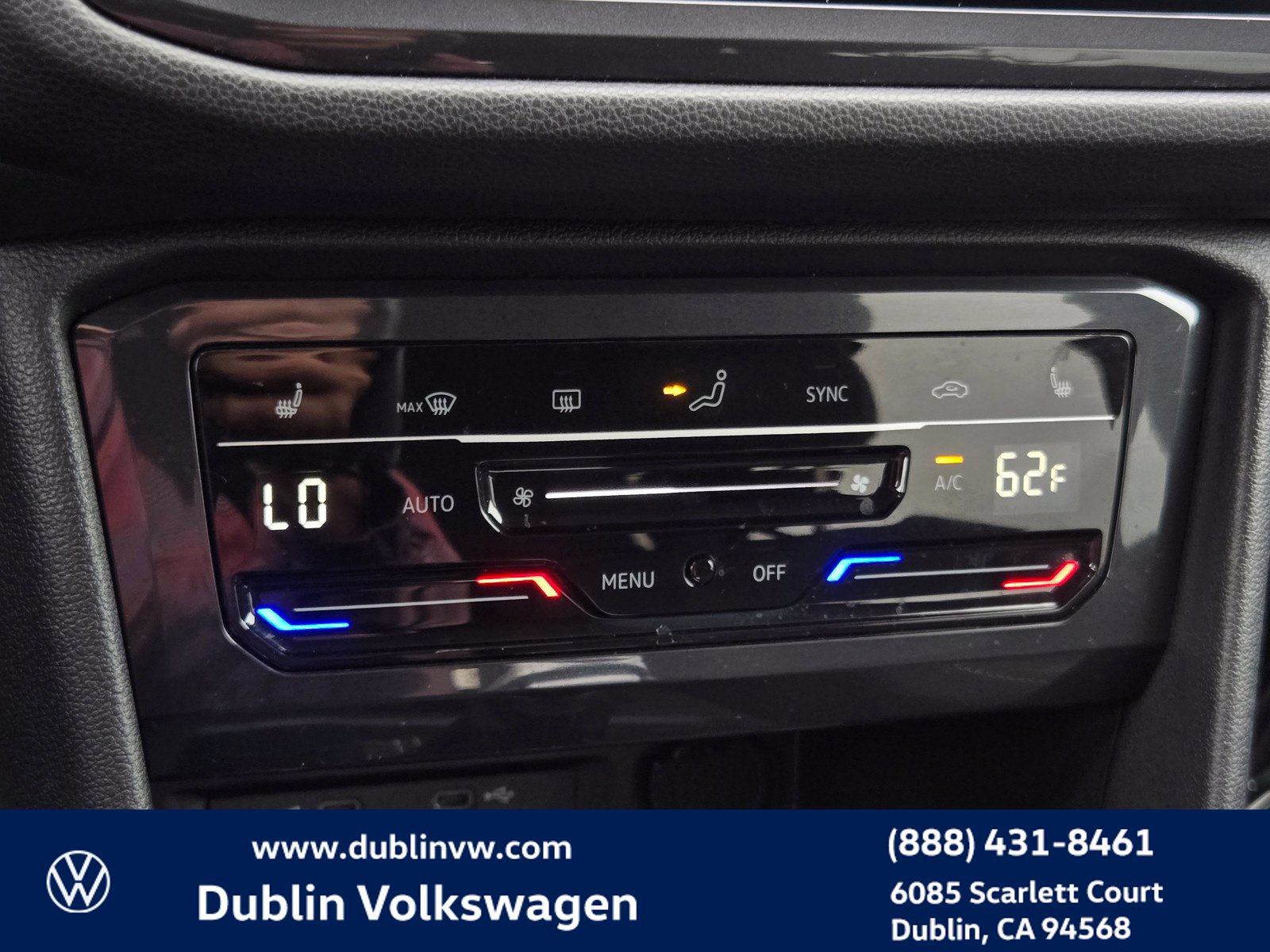 Certified 2023 Volkswagen Tiguan SE w/ Panoramic Sunroof Package FWD image 21