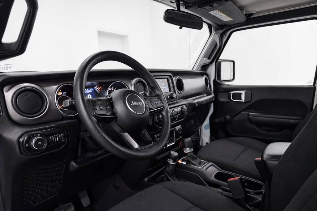 Used 2021 Jeep Wrangler Sport AWD/4WD image 10