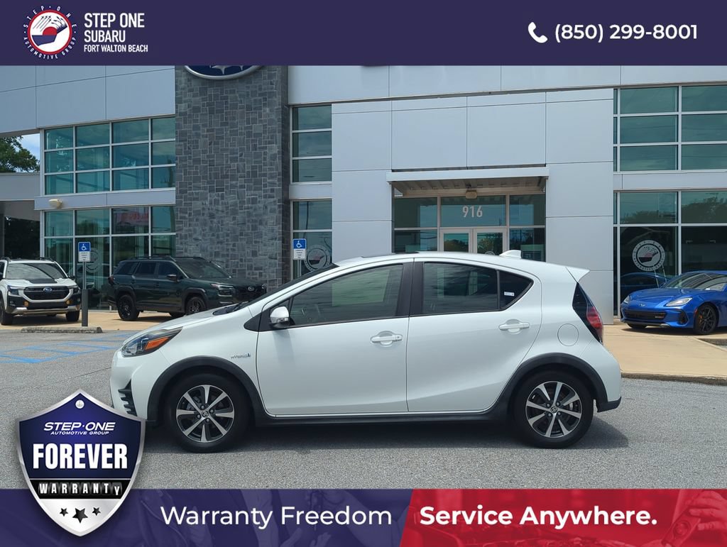 Used 2018 Toyota Prius C FWD image 4
