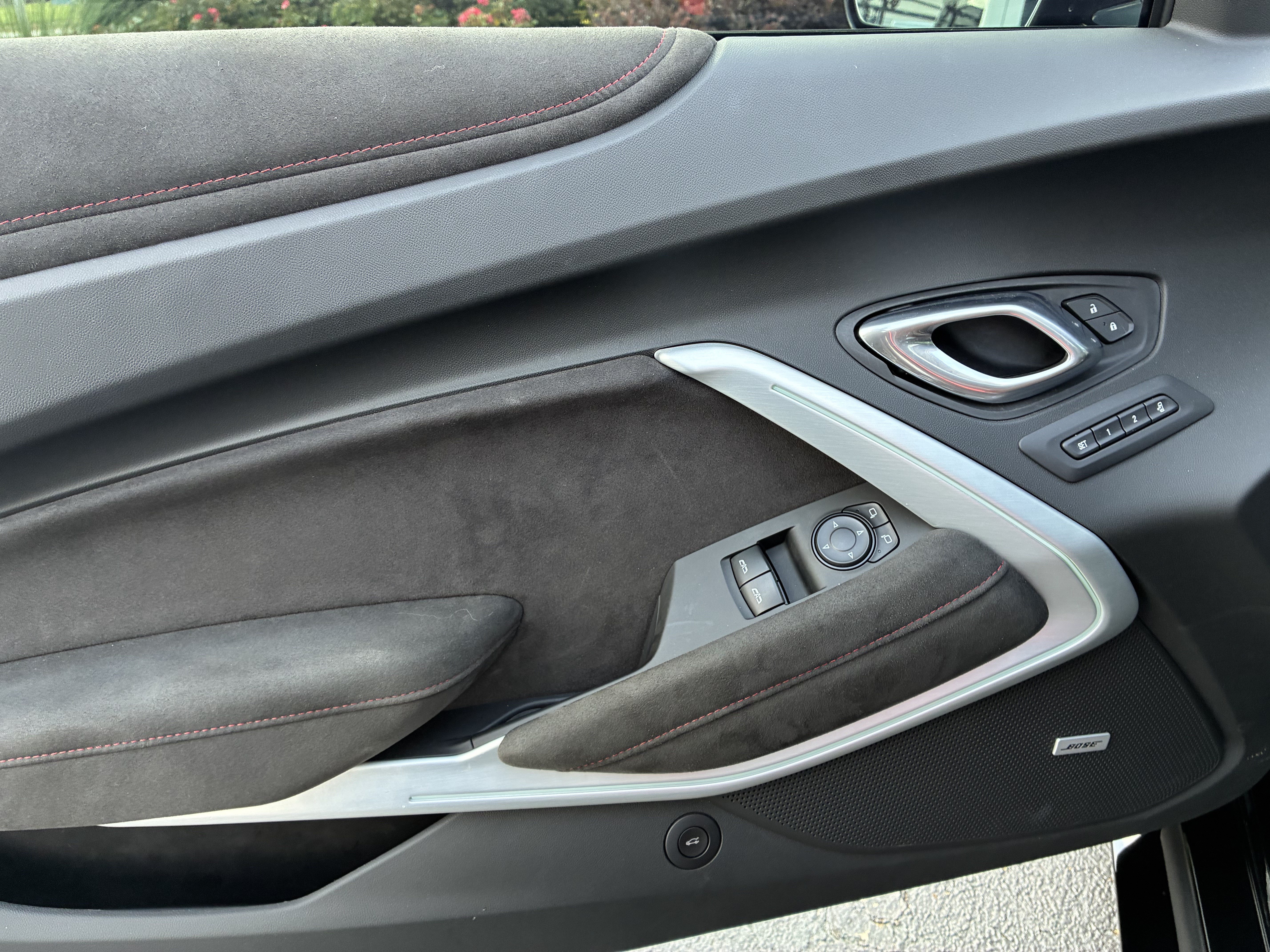 Used 2018 Chevrolet Camaro ZL1 RWD image 19