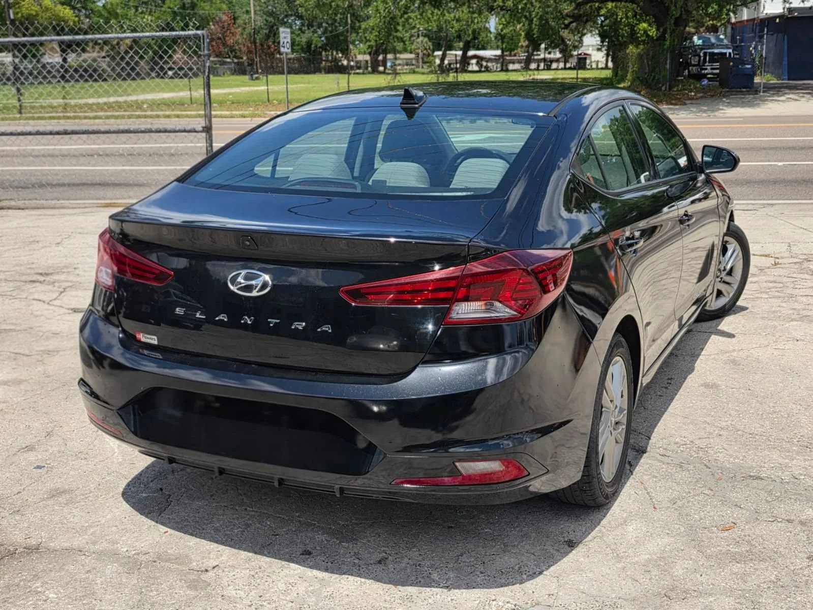 Used 2020 Hyundai Elantra SEL FWD image 7