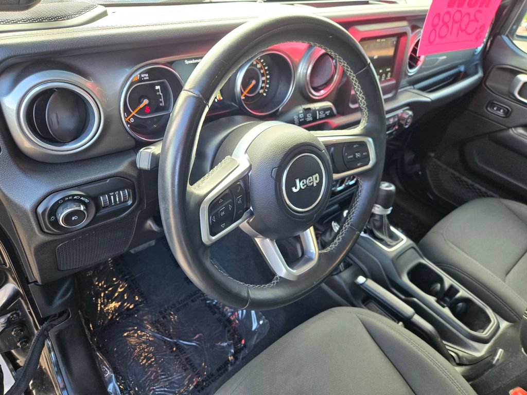 Used 2019 Jeep Wrangler Unlimited Sahara w/ Safety Group AWD/4WD image 17