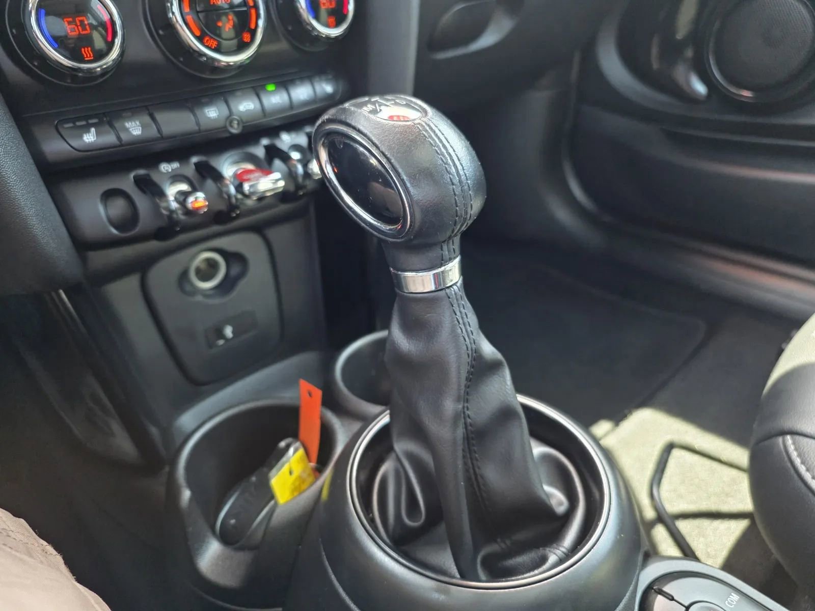 Used 2019 MINI Cooper 2-Door Hardtop image 19